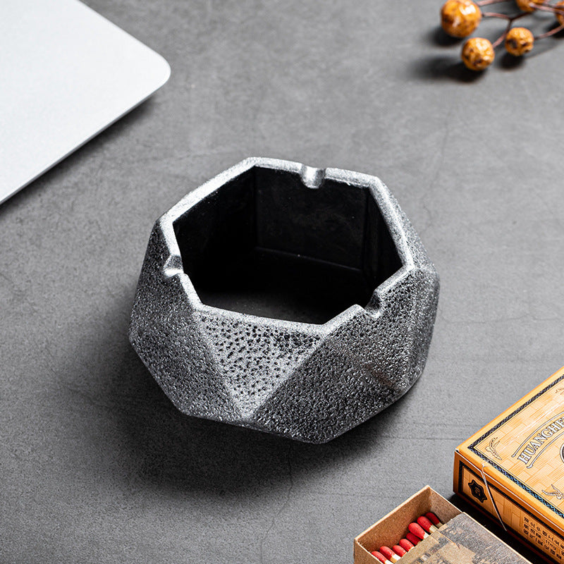 Creative Personality Modern Minimalist Ashtray