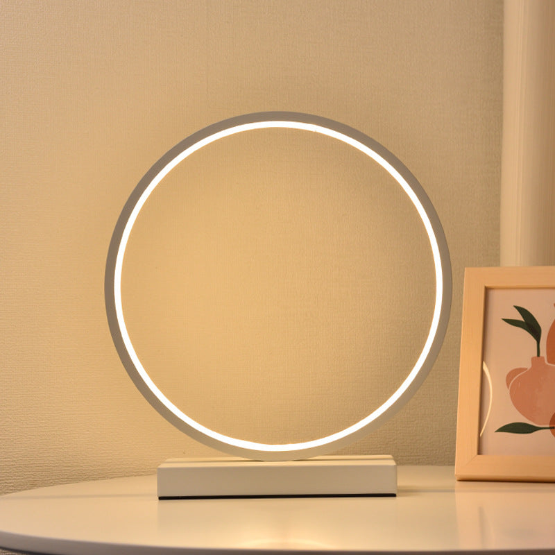 Circle Table Lamp - Cool Lamps - White Lamps